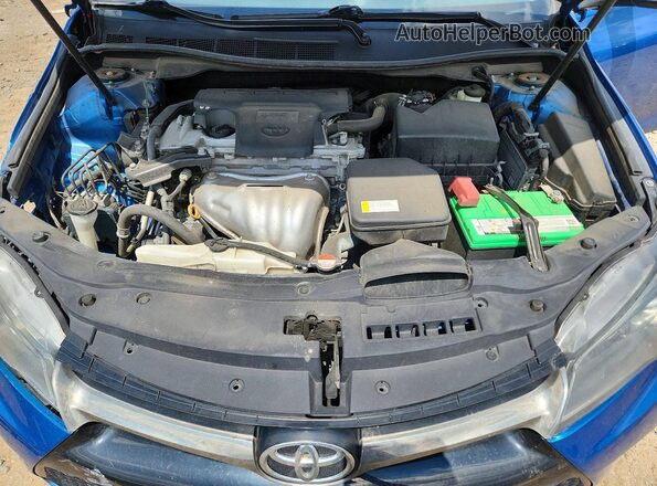 4T1BF1FK0GU566924 2016 TOYOTA CAMRY Blue Rear interior view