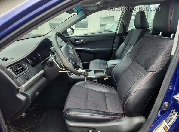 4T1BF1FK0GU608802 2016 TOYOTA CAMRY Blue წინა სალონის ხედი