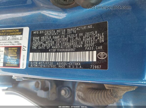 4T1BF1FK0HU668967 2017 TOYOTA CAMRY Blue Widok komory silnika