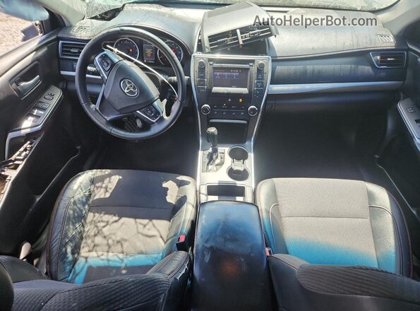 4T1BF1FK0HU769507 2017 TOYOTA CAMRY Серый Вид панели приборов