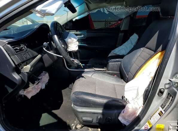 4T1BF1FK2GU134660 2016 TOYOTA CAMRY Silver Սալոնի դիմացի տեսք
