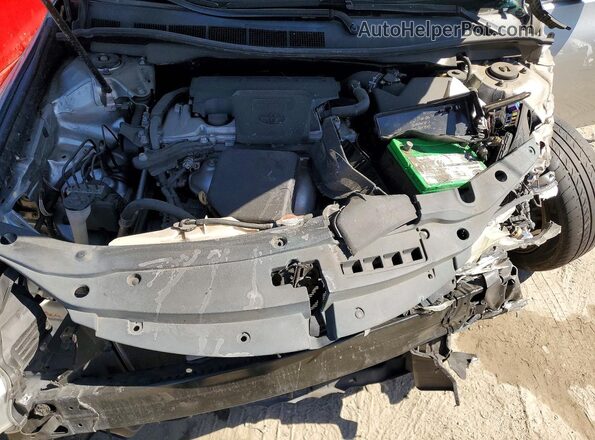 4T1BF1FK2GU134660 2016 TOYOTA CAMRY Silver Սալոնի հետևի տեսք
