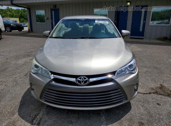 4T1BF1FK2GU136361 2016 TOYOTA CAMRY Tan Widok z przodu