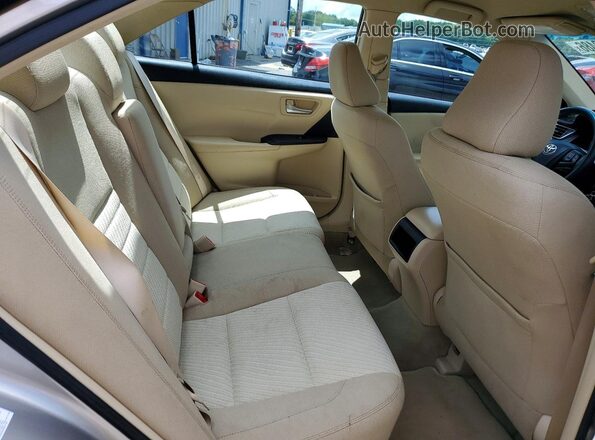 4T1BF1FK2GU136361 2016 TOYOTA CAMRY Tan Widok tylnych siedzeń