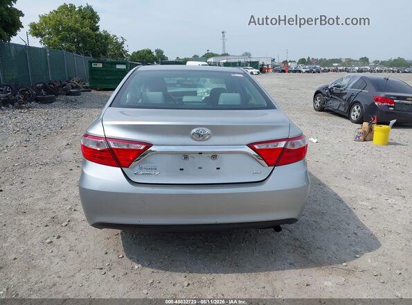 4T1BF1FK2GU164645 2016 TOYOTA CAMRY Silver 