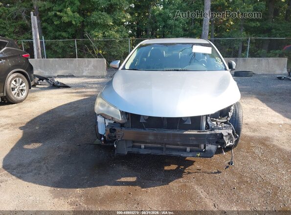 4T1BF1FK2GU208160 2016 TOYOTA CAMRY Silver Rear interior view