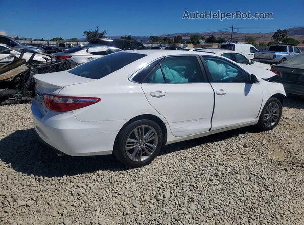 4T1BF1FK2GU229932 2016 TOYOTA CAMRY White Rear right