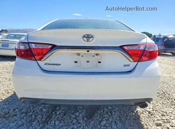 4T1BF1FK2GU229932 2016 TOYOTA CAMRY White Rear view