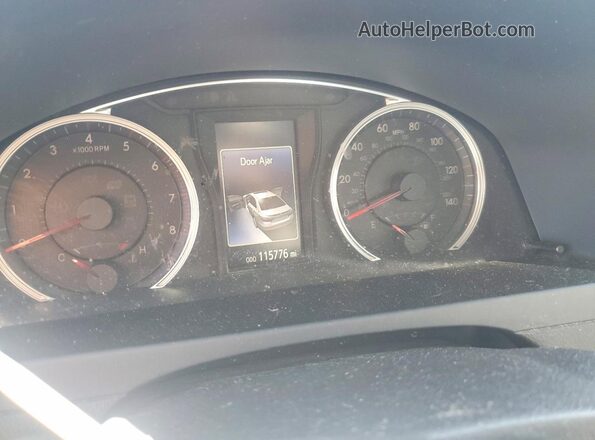 4T1BF1FK2GU229932 2016 TOYOTA CAMRY White Instrument cluster view