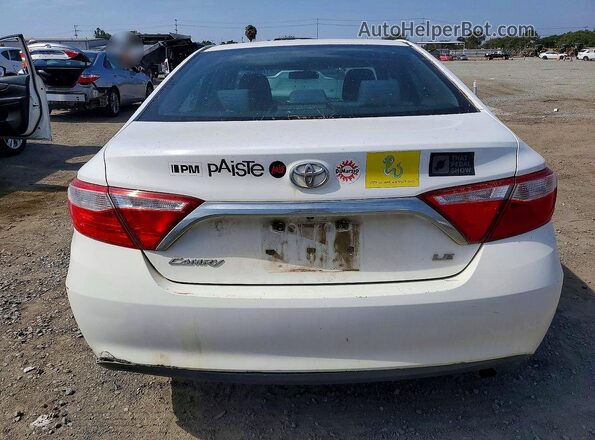 4T1BF1FK2GU239795 2016 TOYOTA CAMRY White Вид ззаду