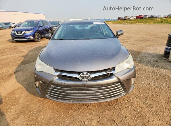 4T1BF1FK2GU241191 2016 TOYOTA CAMRY Gray Widok z przodu