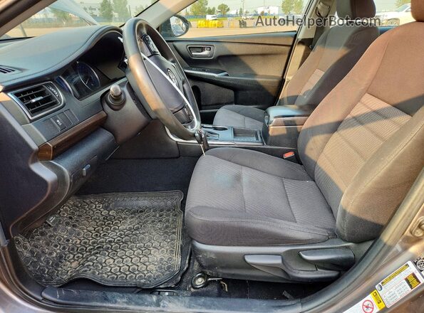 4T1BF1FK2GU241191 2016 TOYOTA CAMRY Gray Widok wnętrza z przodu