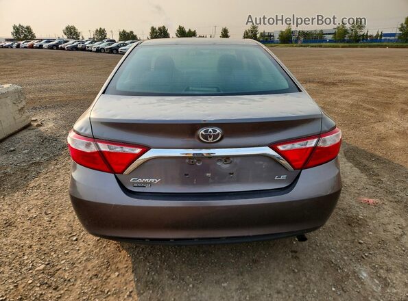 4T1BF1FK2GU241191 2016 TOYOTA CAMRY Gray Widok z tyłu