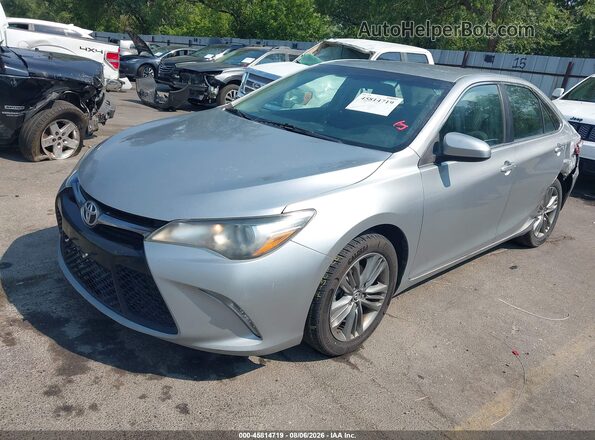4T1BF1FK2GU514498 2016 TOYOTA CAMRY Silver Передня ліва чверть