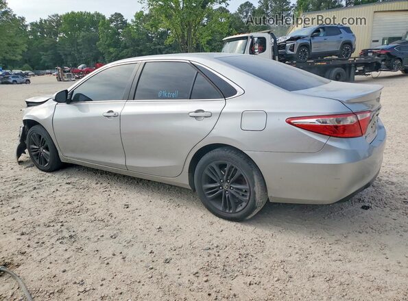 4T1BF1FK2GU515747 2016 TOYOTA CAMRY Silver Tył lewy
