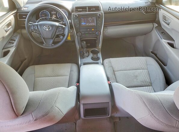 4T1BF1FK2GU590870 2016 TOYOTA CAMRY Серый Вид панели приборов