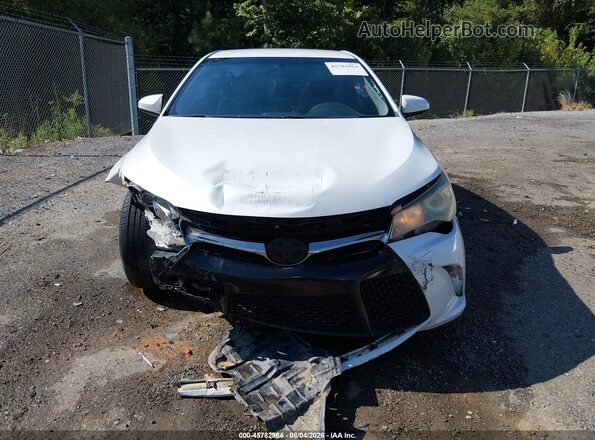 4T1BF1FK2HU319552 2017 TOYOTA CAMRY White ხელსაწყოთა პანელის ხედი