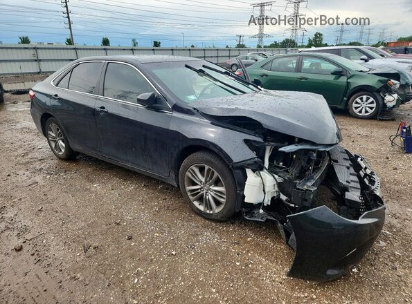 4T1BF1FK2HU333340 2017 TOYOTA CAMRY Black Front right