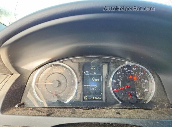 4T1BF1FK2HU632066 2017 TOYOTA CAMRY Серый Вид щитка приборов