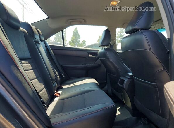 4T1BF1FK2HU673359 2017 TOYOTA CAMRY Gray Вид задніх сидінь