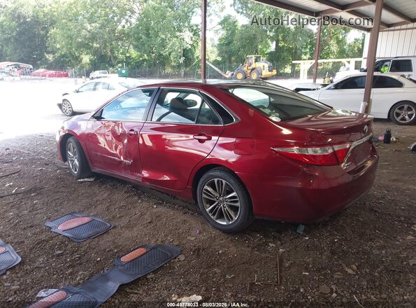 4T1BF1FK2HU680568 2017 TOYOTA CAMRY Red Задня ліва чверть