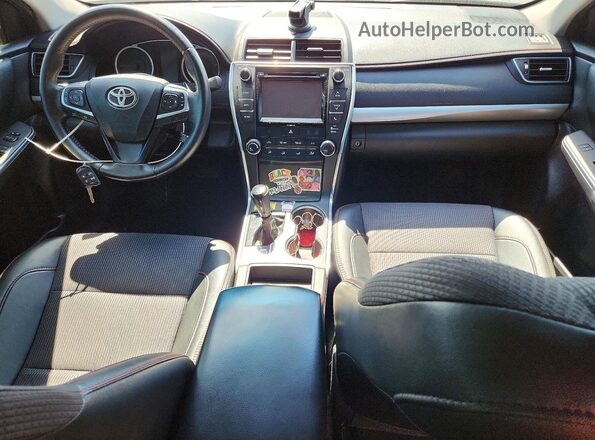 4T1BF1FK3GU121335 2016 TOYOTA CAMRY Black Widok deski rozdzielczej