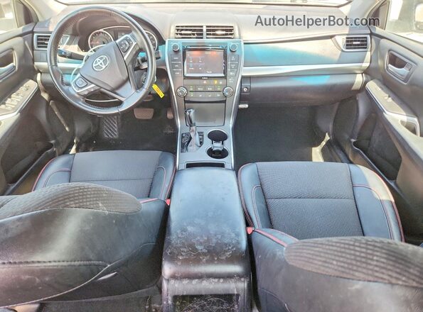 4T1BF1FK3GU178604 2016 TOYOTA CAMRY Silver Dashboard view