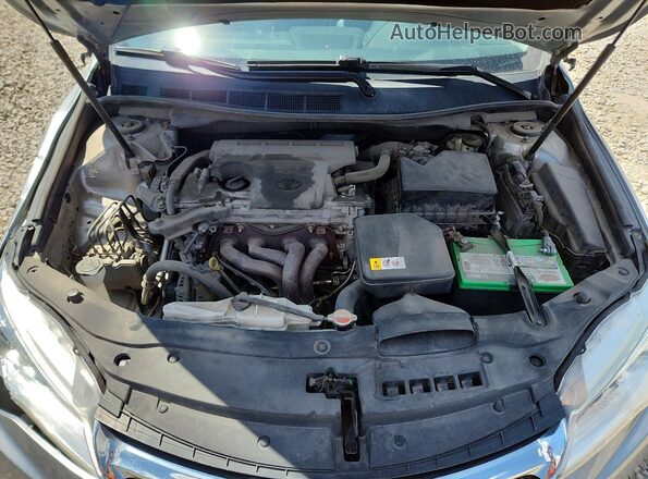 4T1BF1FK3GU178604 2016 TOYOTA CAMRY Silver Rear interior view