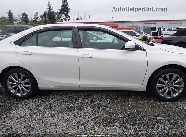 4T1BF1FK3GU241345 2016 TOYOTA CAMRY White Vista interior trasera