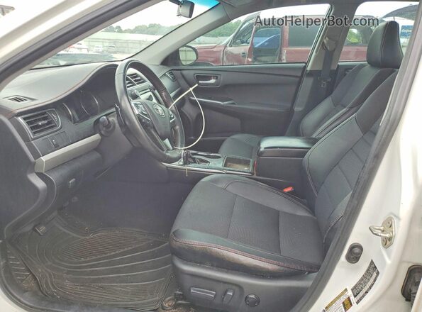 4T1BF1FK3GU251485 2016 TOYOTA CAMRY White Vista interior delantera