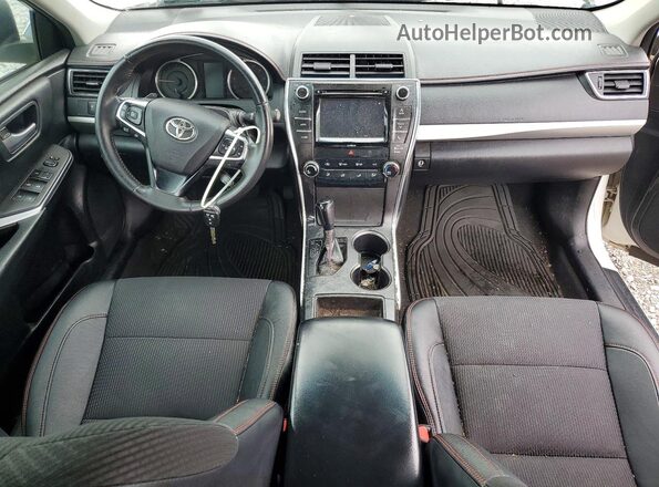 4T1BF1FK3GU251485 2016 TOYOTA CAMRY White Vista del salpicadero