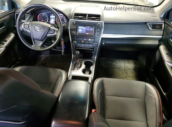 4T1BF1FK3HU364385 2017 TOYOTA CAMRY White Dashboard view
