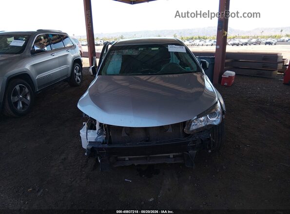 4T1BF1FK3HU620184 2017 TOYOTA CAMRY Серебряный Вид панели приборов