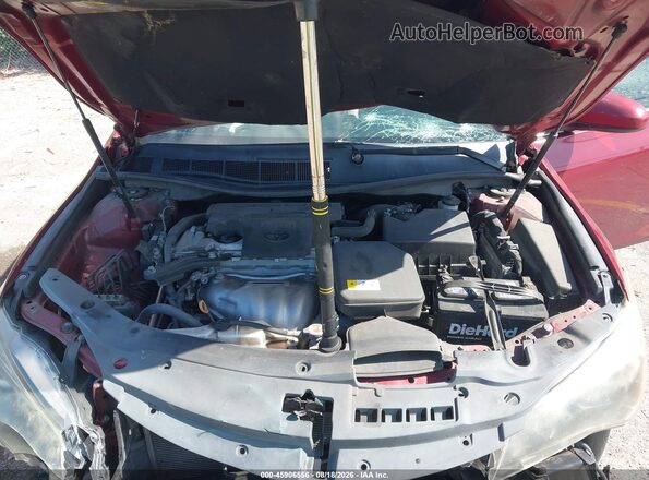 4T1BF1FK3HU734136 2017 TOYOTA CAMRY Red Հետևի տեսք