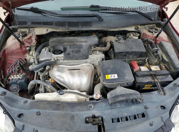4T1BF1FK3HU766682 2017 TOYOTA CAMRY Красный Вид задней части салона