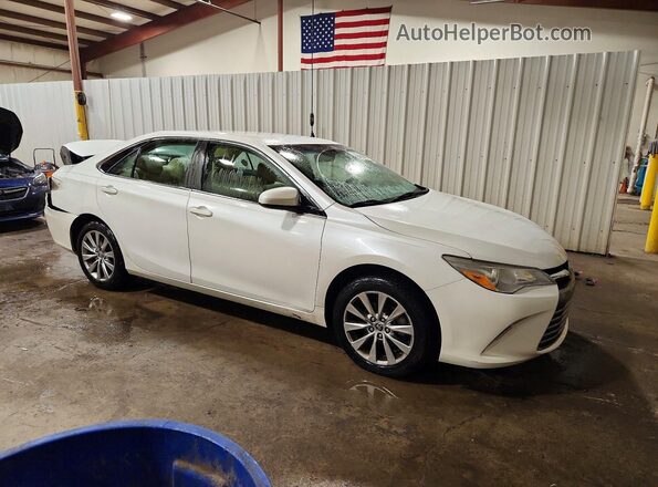 4T1BF1FK4GU173069 2016 TOYOTA CAMRY White Передня права чверть