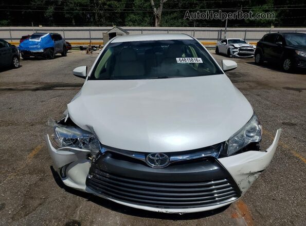 4T1BF1FK4GU233786 2016 TOYOTA CAMRY Белый Вид спереди