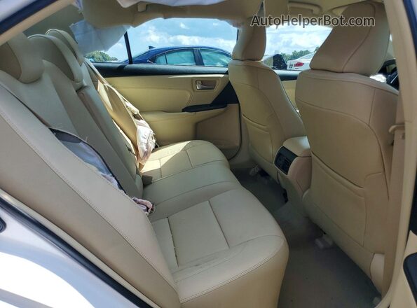 4T1BF1FK4GU233786 2016 TOYOTA CAMRY Белый Вид задних сидений