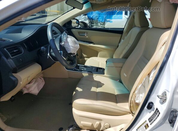 4T1BF1FK4GU233786 2016 TOYOTA CAMRY Белый Вид салона спереди