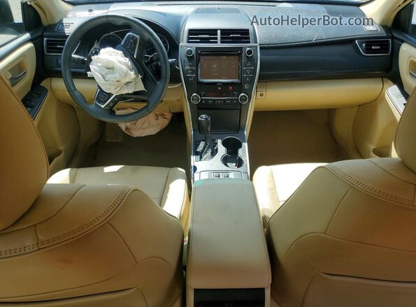 4T1BF1FK4GU233786 2016 TOYOTA CAMRY Белый Вид панели приборов