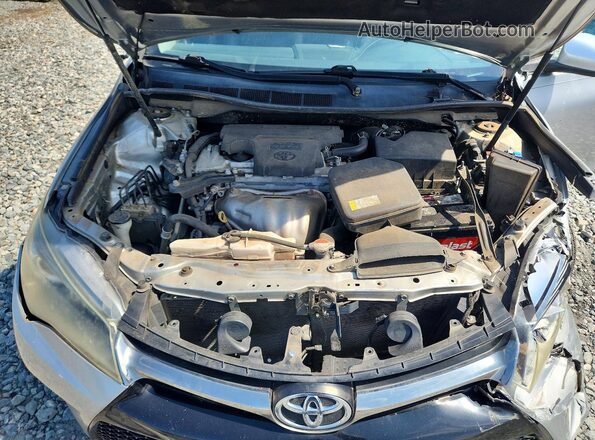 4T1BF1FK4GU237868 2016 TOYOTA CAMRY Серебряный Вид задней части салона