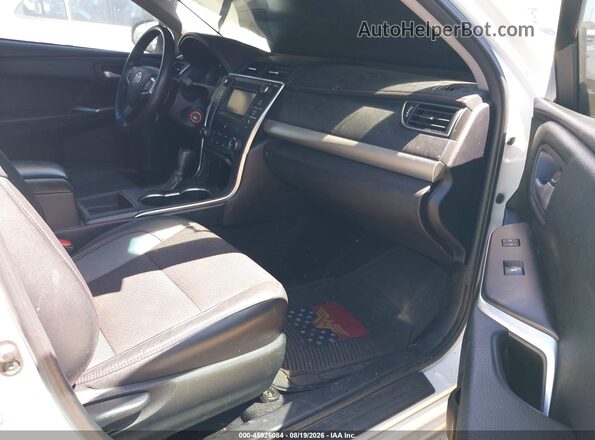 4T1BF1FK4GU241192 2016 TOYOTA CAMRY Белый Вид салона спереди