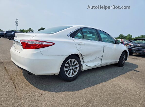 4T1BF1FK4HU272640 2017 TOYOTA CAMRY White Tył prawy