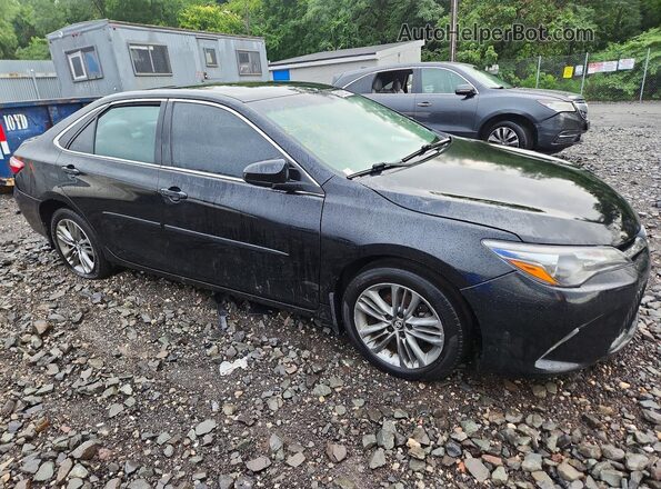 4T1BF1FK4HU290572 2017 TOYOTA CAMRY Черный Передняя правая четверть