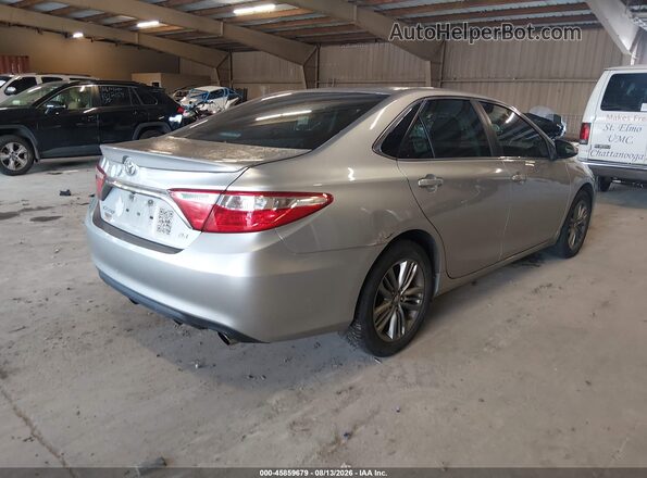4T1BF1FK4HU383334 2017 TOYOTA CAMRY Silver უკანა მარჯვენა