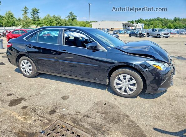 4T1BF1FK4HU397704 2017 TOYOTA CAMRY Black Przód prawy