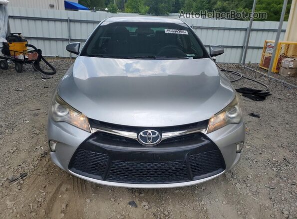 4T1BF1FK4HU453513 2017 TOYOTA CAMRY Silver Вид спереду