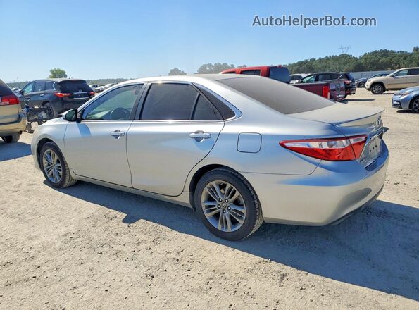 4T1BF1FK4HU453866 2017 TOYOTA CAMRY Silver Հետևի ձախ