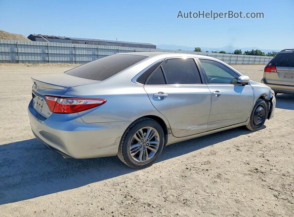 4T1BF1FK4HU453866 2017 TOYOTA CAMRY Silver Հետևի աջ