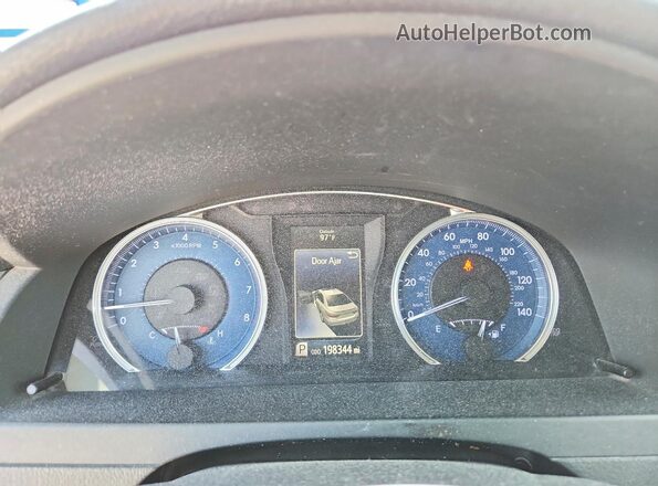 4T1BF1FK4HU617648 2017 TOYOTA CAMRY Black Instrument cluster view